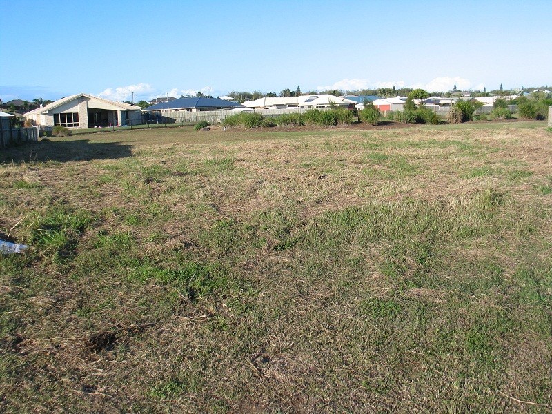 7 Tulipwood, Coral Cove QLD 4670