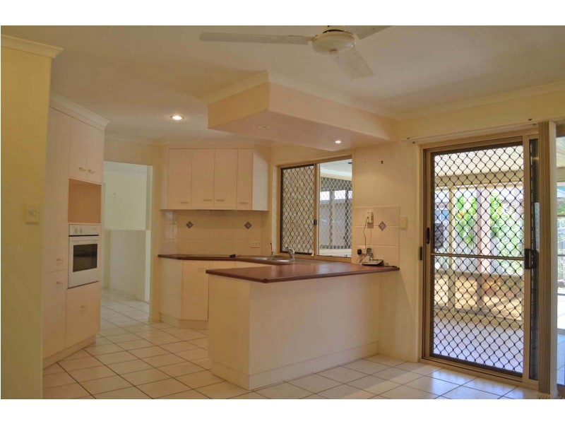 6 Elkington Avenue, Bargara QLD 4670