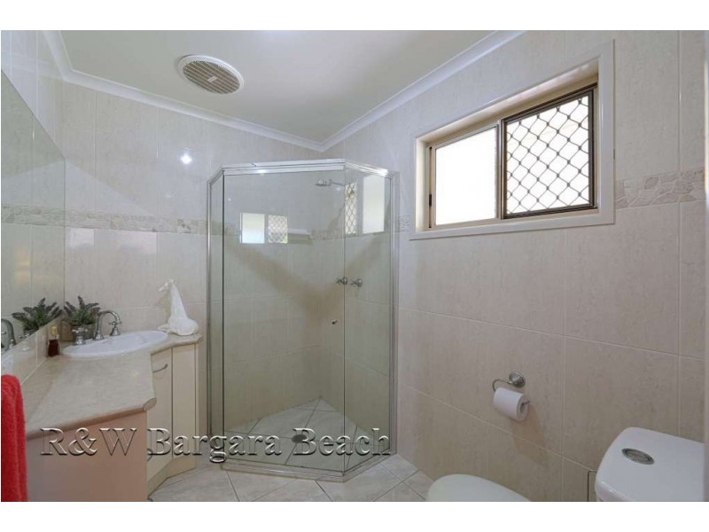 8 Tara Street, Innes Park QLD 4670
