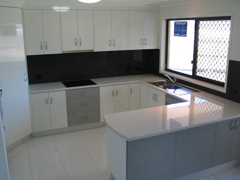 8 Landsborough Street, Bargara QLD 4670