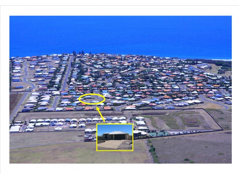 8 Landsborough Street, Bargara QLD 4670