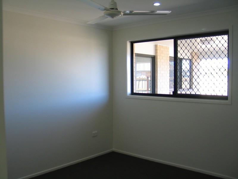 8 Landsborough Street, Bargara QLD 4670