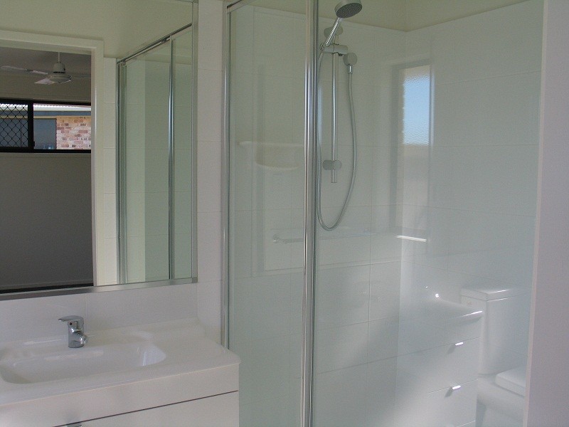 8 Landsborough Street, Bargara QLD 4670