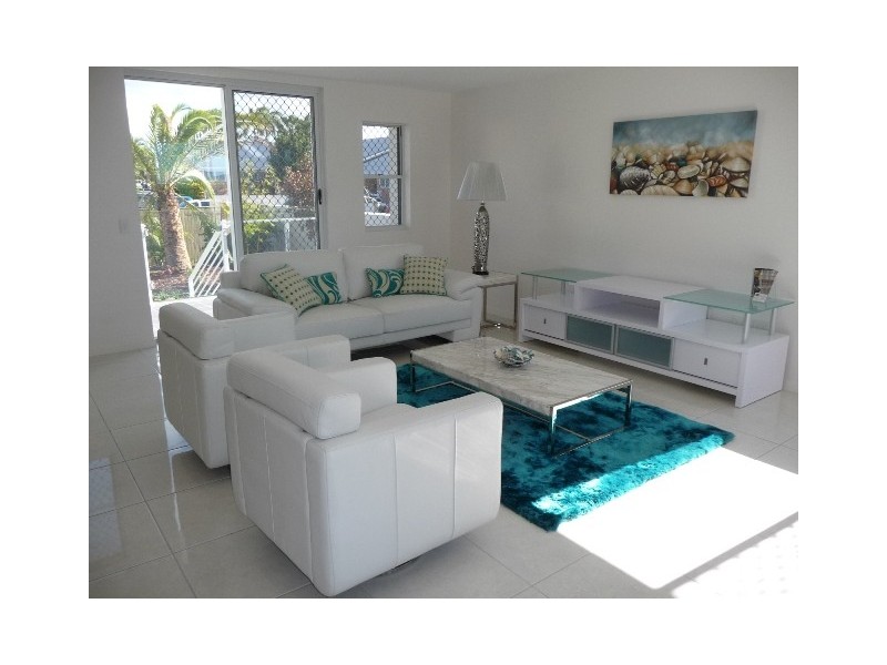 Unit 203, Silverpoint, 47 Esplanade, Bargara QLD 4670