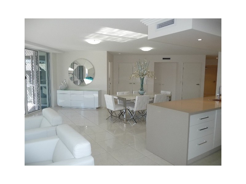 Unit 203, Silverpoint, 47 Esplanade, Bargara QLD 4670