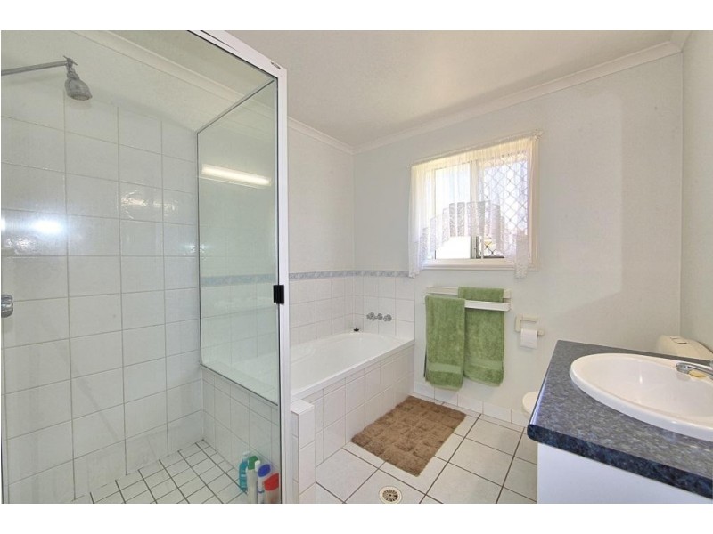 19 Marian Street, Coral Cove QLD 4670