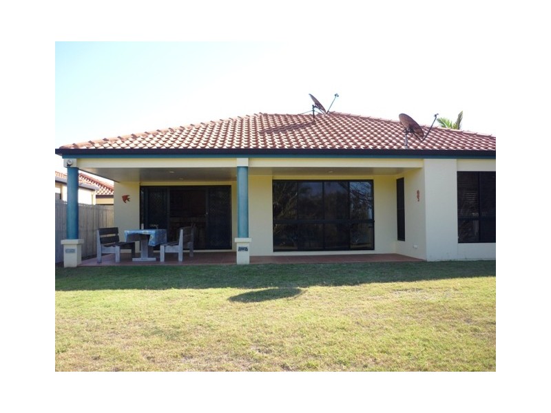 3 Chantelle Circuit, Coral Cove QLD 4670