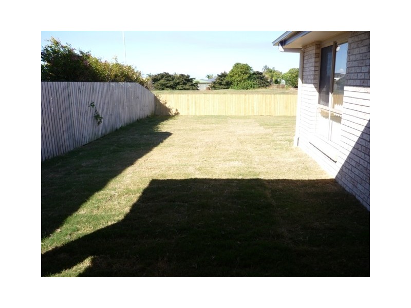10/5 Robert John Circuit, Coral Cove QLD 4670