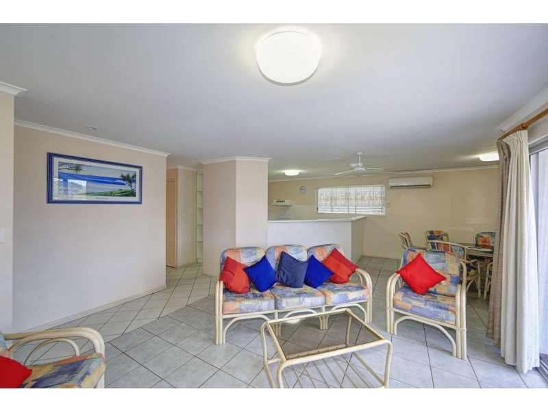 Unit 1 20 Bauer Street, Bargara QLD 4670