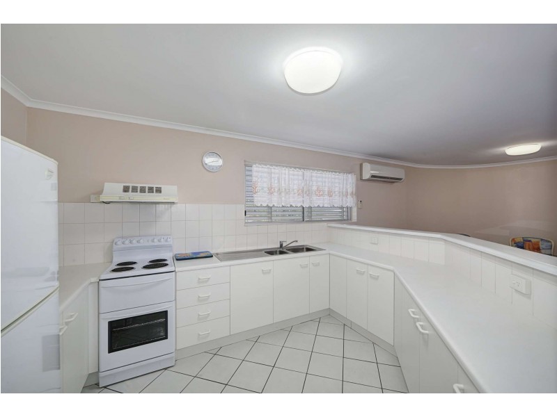Unit 1 20 Bauer Street, Bargara QLD 4670