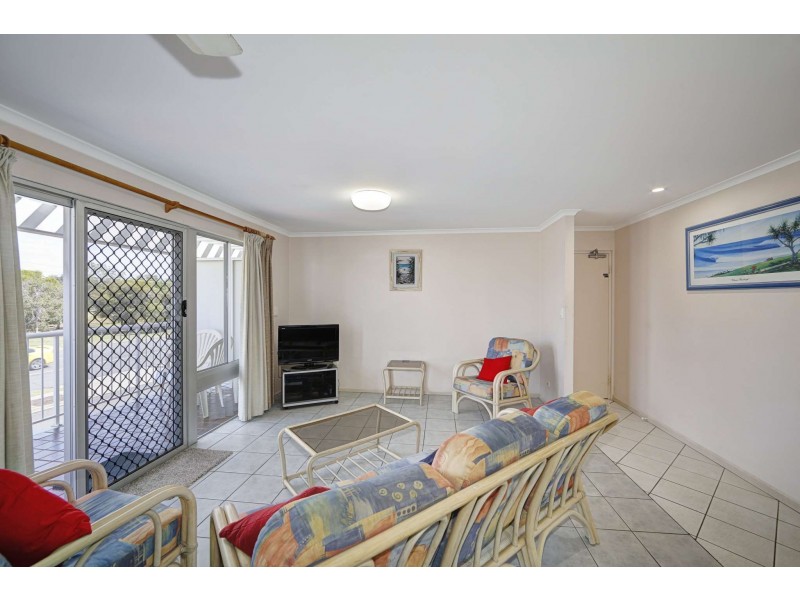 Unit 1 20 Bauer Street, Bargara QLD 4670