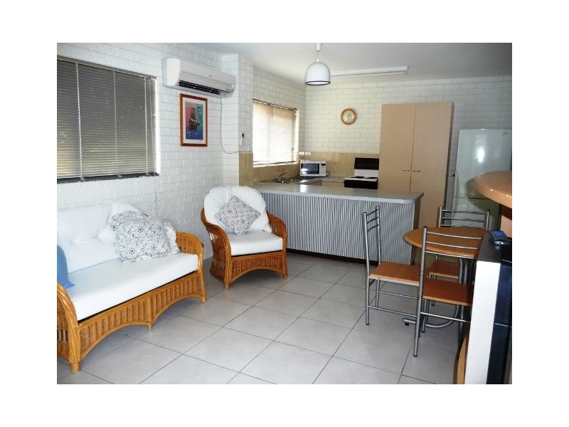 Unit 9, Oceanshores, 35 Miller Street,, Bargara QLD 4670