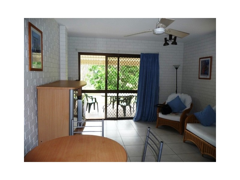 Unit 9, Oceanshores, 35 Miller Street,, Bargara QLD 4670