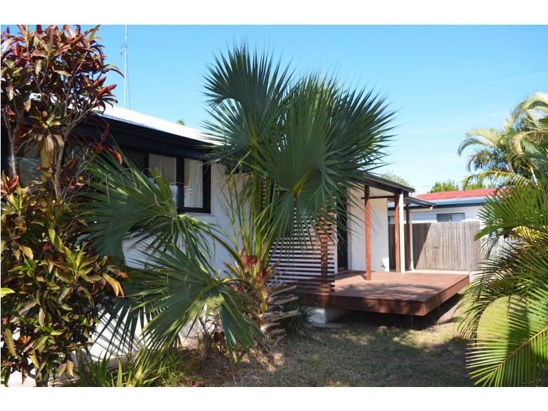 42 Holland St, Bargara QLD 4670