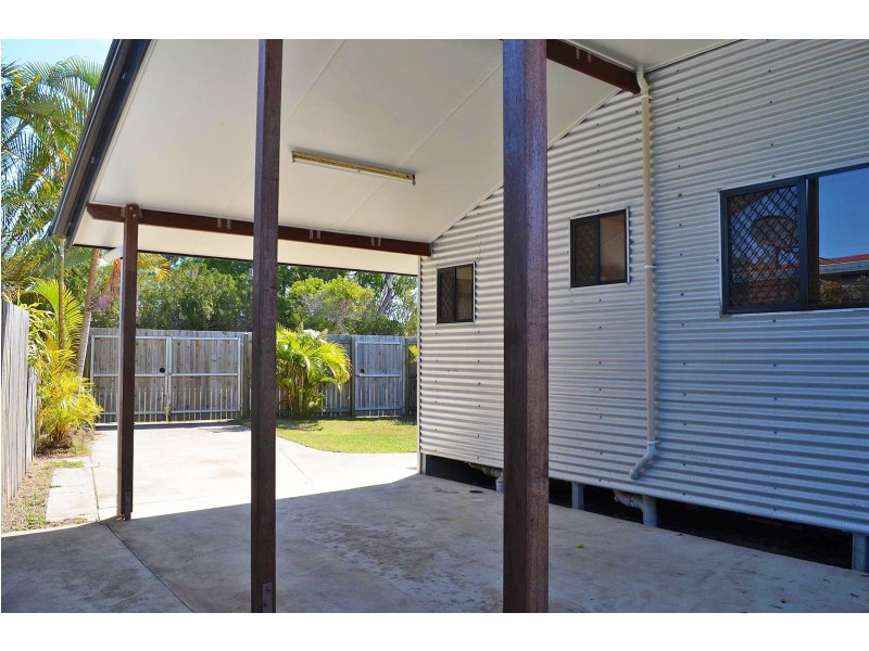 42 Holland St, Bargara QLD 4670