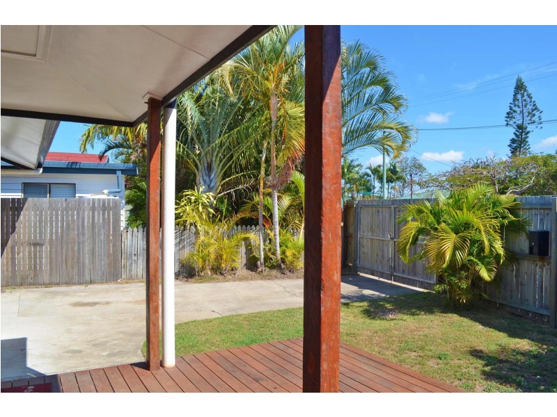 42 Holland St, Bargara QLD 4670