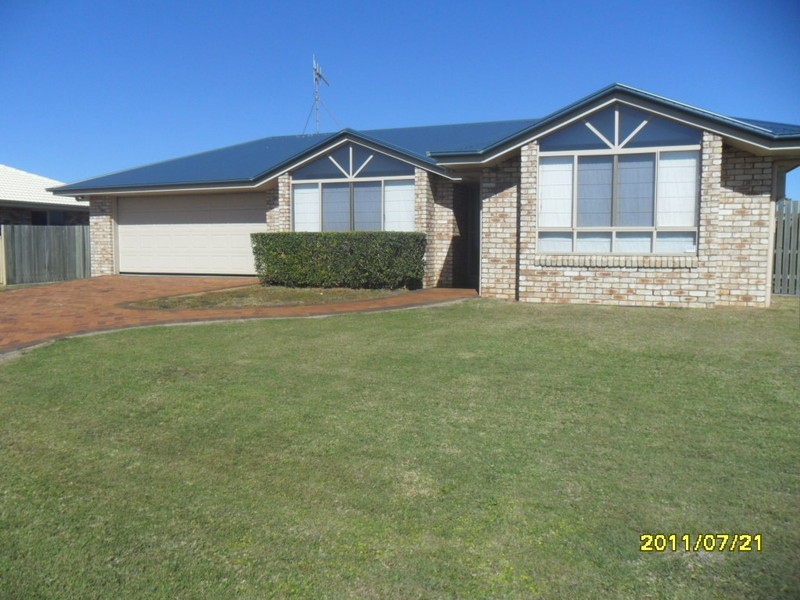 13 Peggy Drive, Coral Cove QLD 4670