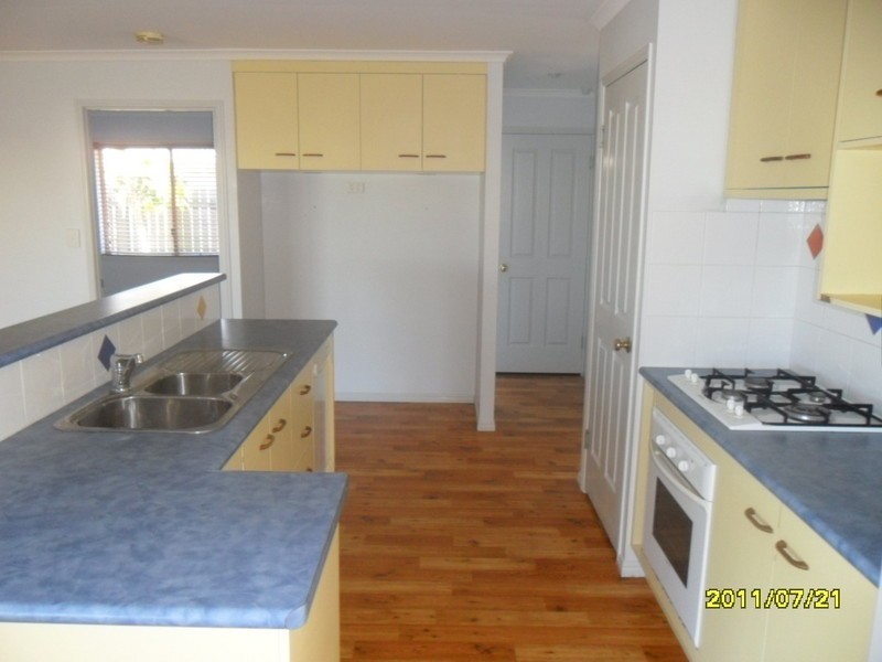 13 Peggy Drive, Coral Cove QLD 4670