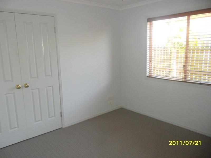 13 Peggy Drive, Coral Cove QLD 4670