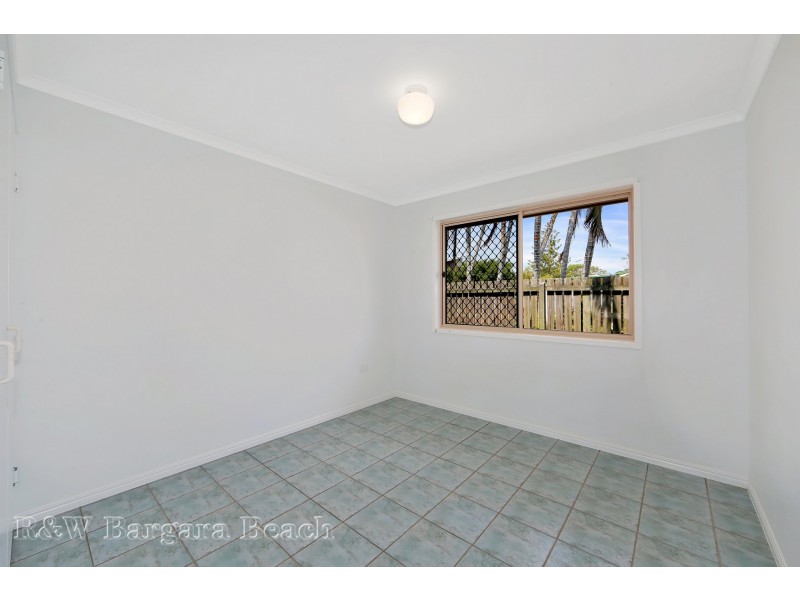 18 Moore Street, Elliott Heads QLD 4670