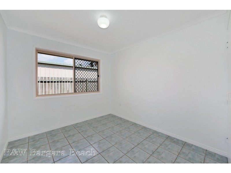 18 Moore Street, Elliott Heads QLD 4670