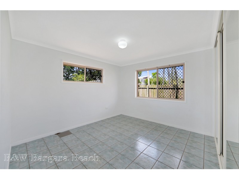 18 Moore Street, Elliott Heads QLD 4670