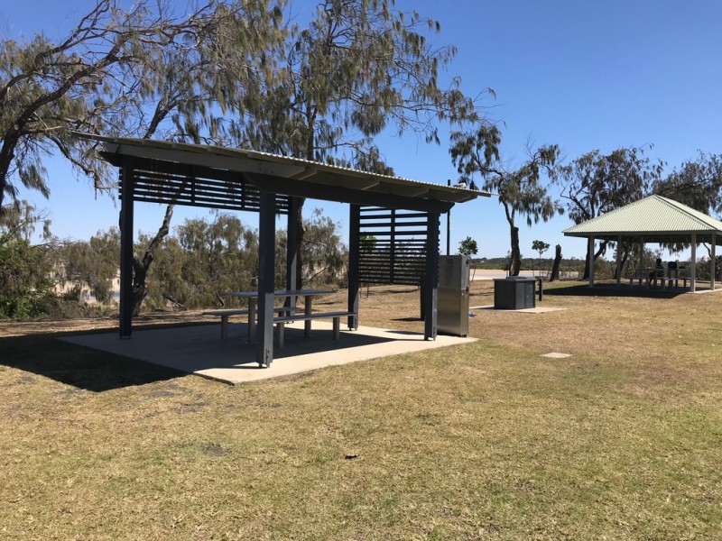 18 Moore Street, Elliott Heads QLD 4670