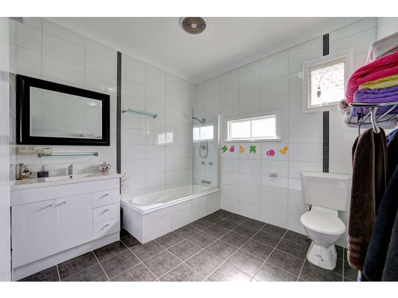 16 Penny Street, Millbank QLD 4670