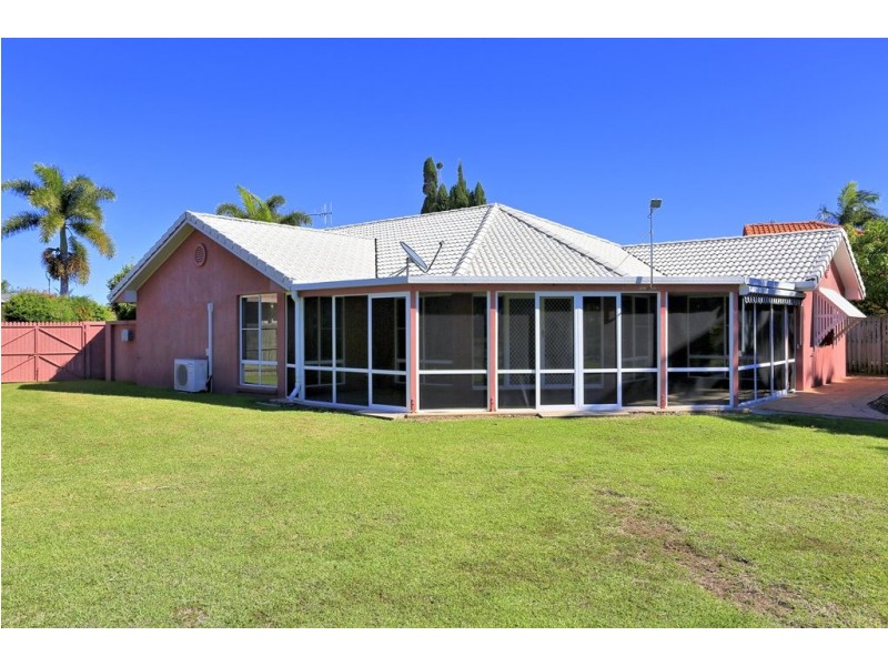 15 Broadwater Close, Bargara QLD 4670