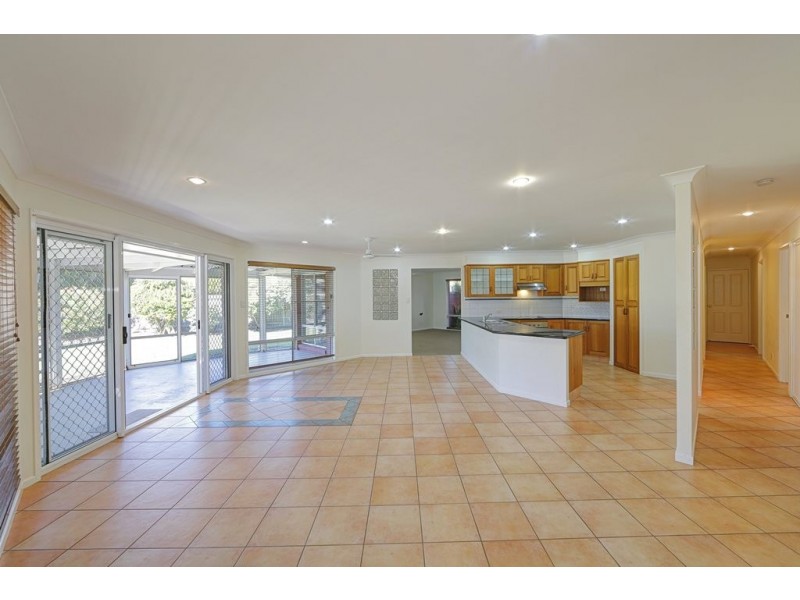 15 Broadwater Close, Bargara QLD 4670