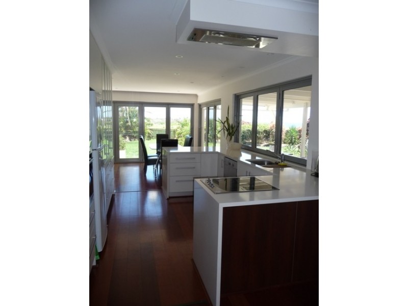 11 Palm Street, Innes Park QLD 4670