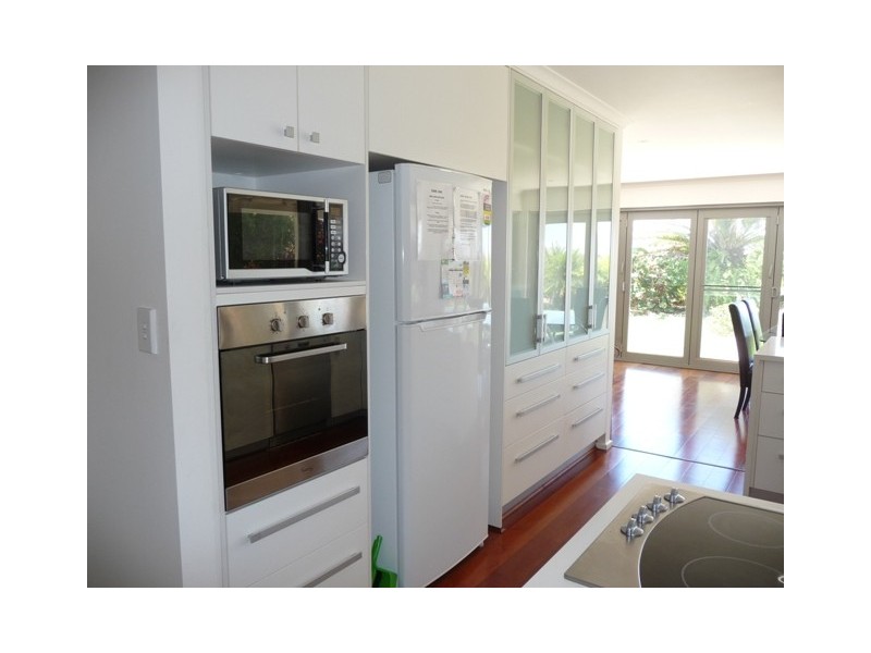 11 Palm Street, Innes Park QLD 4670