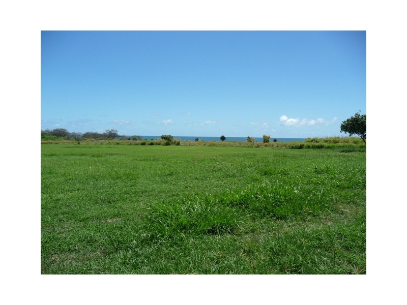 11 Palm Street, Innes Park QLD 4670