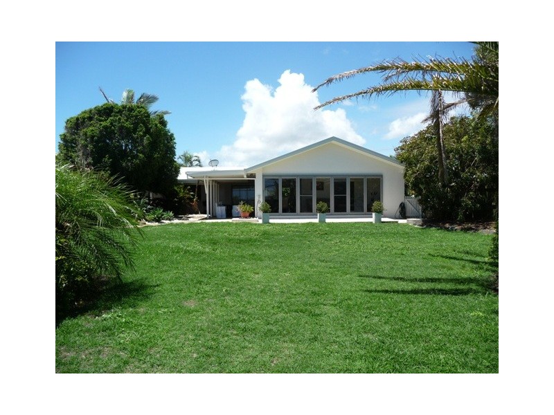 11 Palm Street, Innes Park QLD 4670