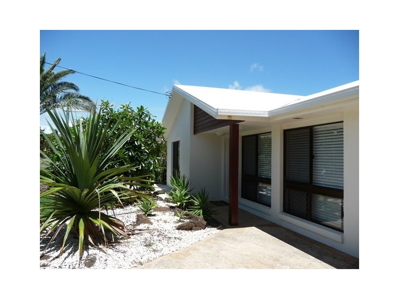 11 Palm Street, Innes Park QLD 4670