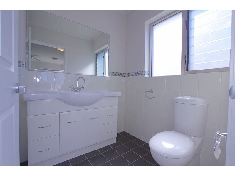 Unit 5 and 6 Seascape, 56 Holland Street,, Bargara QLD 4670