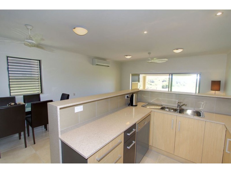 8/56 Holland Street, Bargara QLD 4670