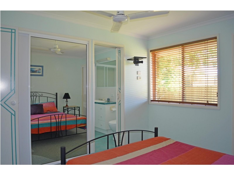 15 Andy Kemp Place, Bargara QLD 4670