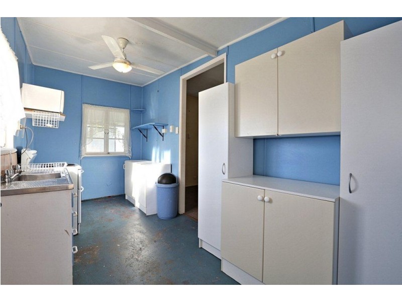 1 Esplanade, Innes Park QLD 4670