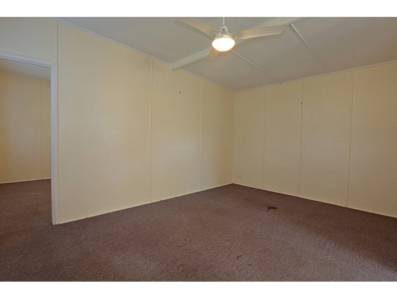 1 Esplanade, Innes Park QLD 4670