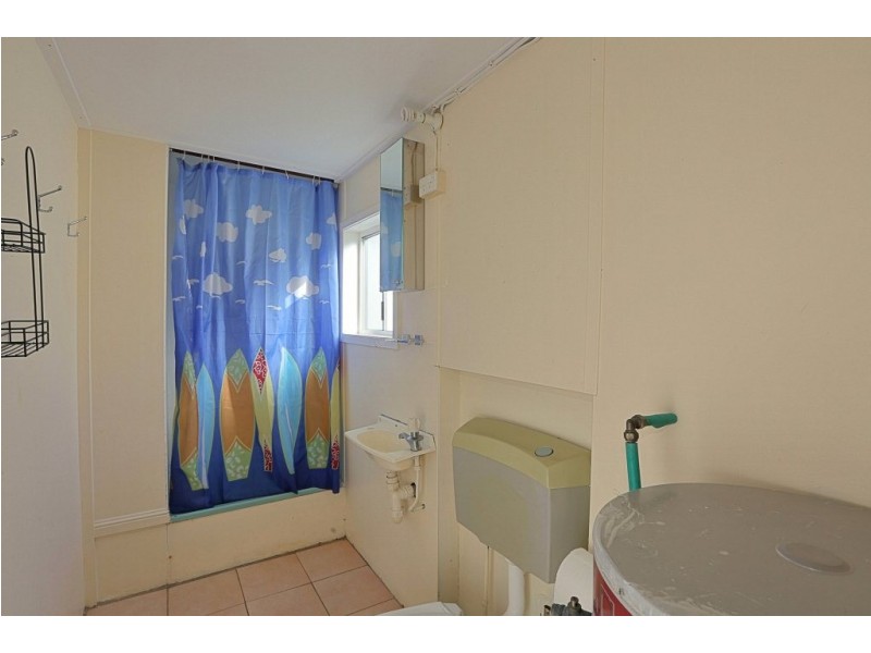 1 Esplanade, Innes Park QLD 4670