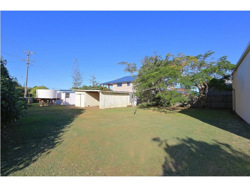 1 Esplanade, Innes Park QLD 4670