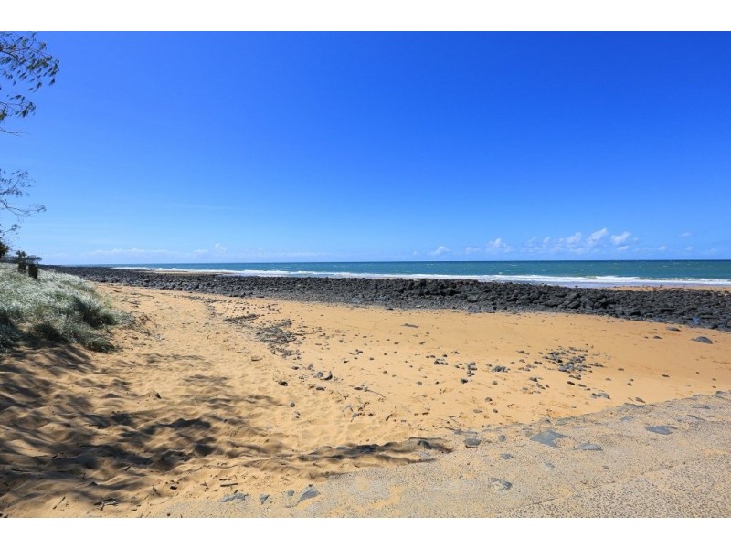 1 Esplanade, Innes Park QLD 4670