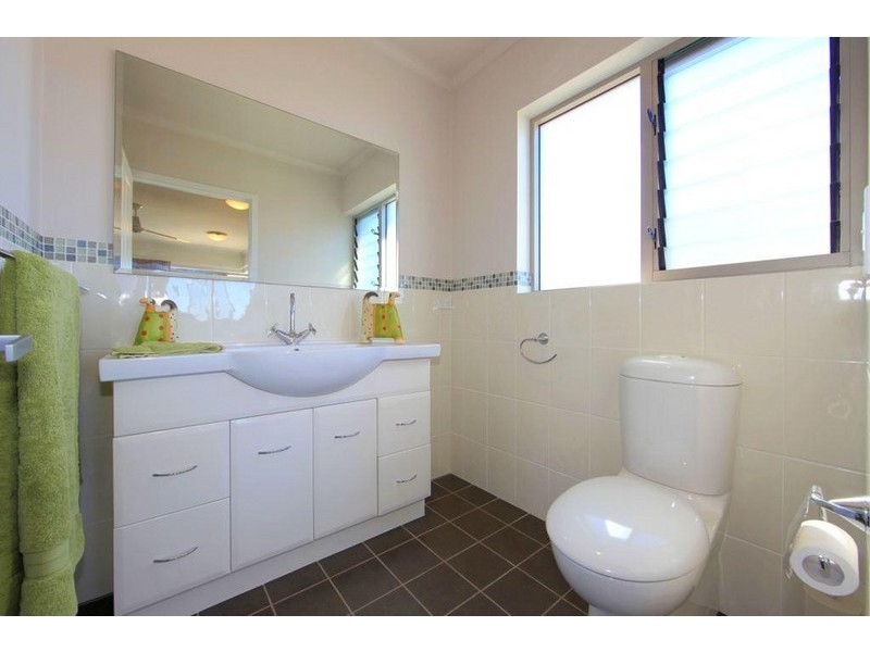 Unit 7, Seascape, 56 Holland Street, Bargara QLD 4670