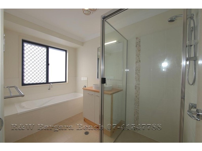 9 Rosander Place, Bargara QLD 4670
