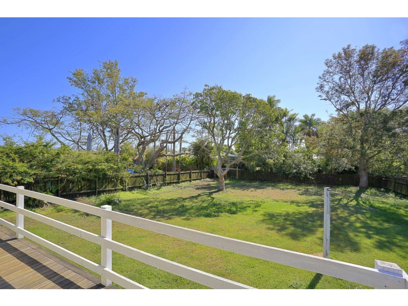 20 DOROTHEA MCKELLAR STREET, Burnett Heads QLD 4670