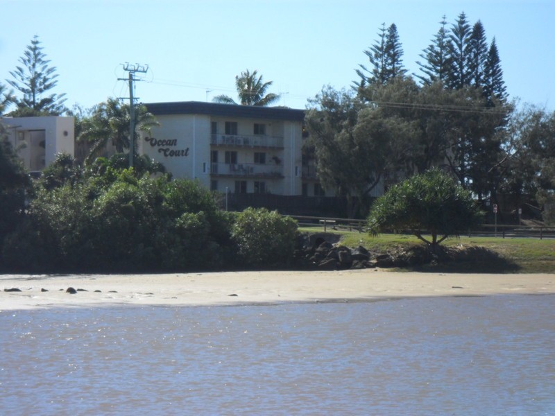 Unit 2 Oceancourt 6 Miller Street, Bargara QLD 4670