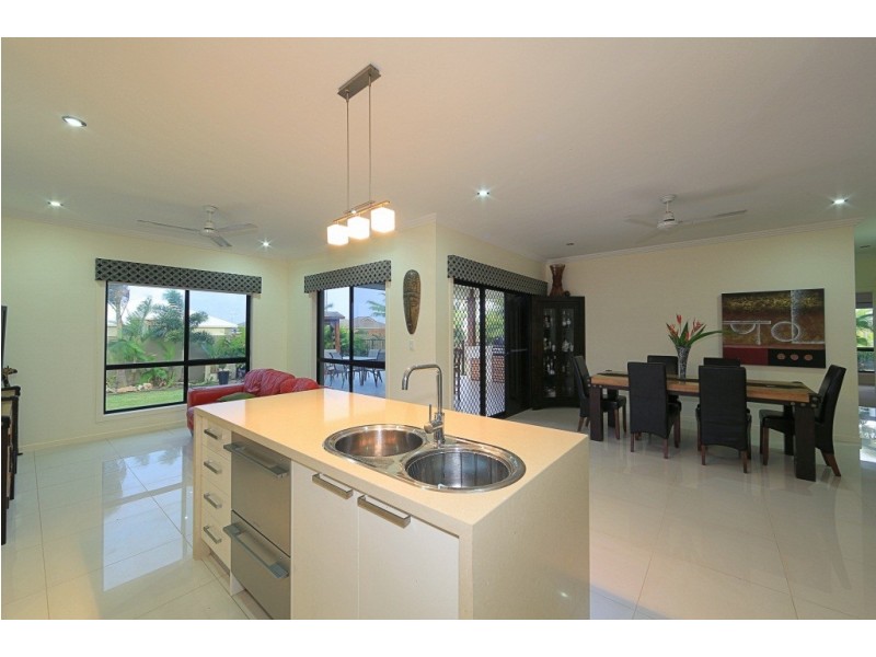 3 Chantilly Street, Bargara QLD 4670
