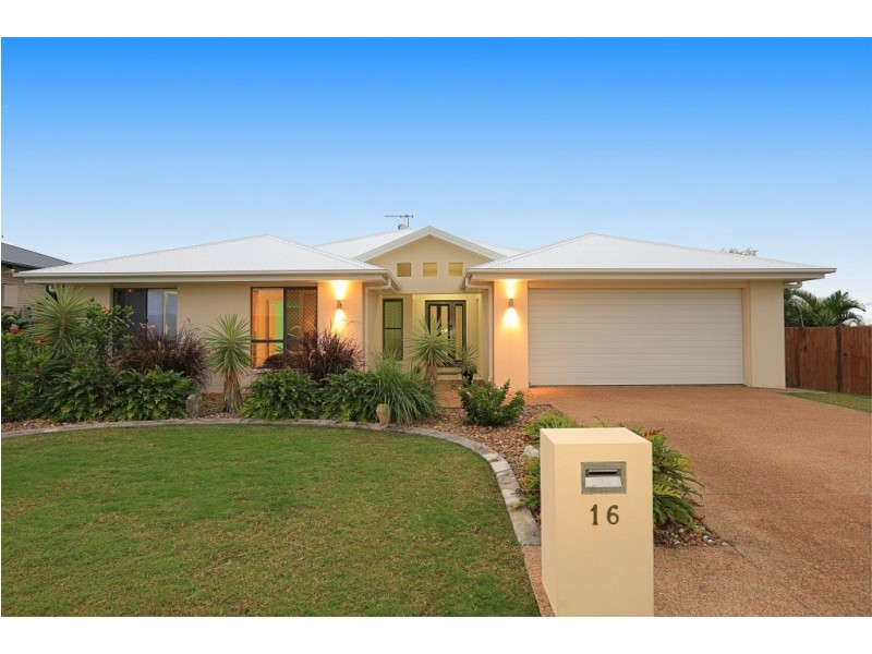16 Bisdee Street, Coral Cove QLD 4670