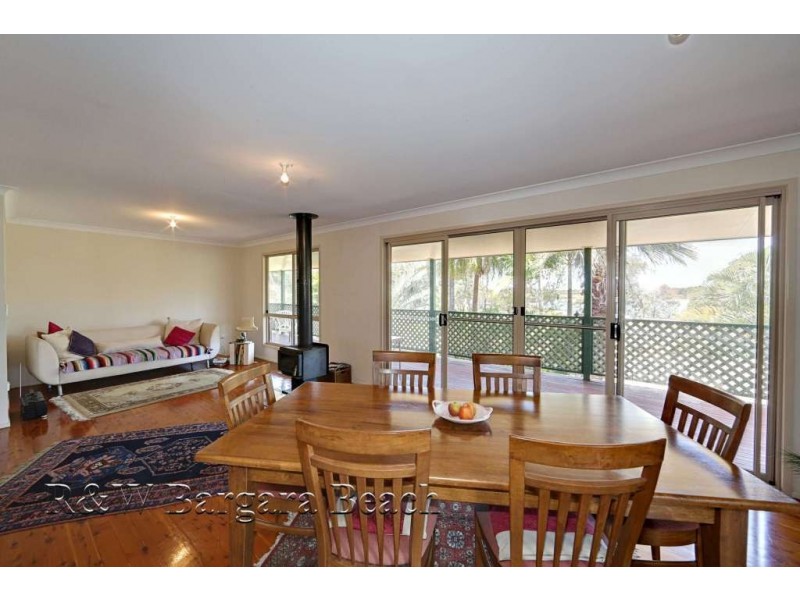 63 McIntosh Avenue, Elliott Heads QLD 4670